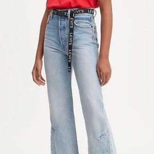 Levi’s Ribcage Flare